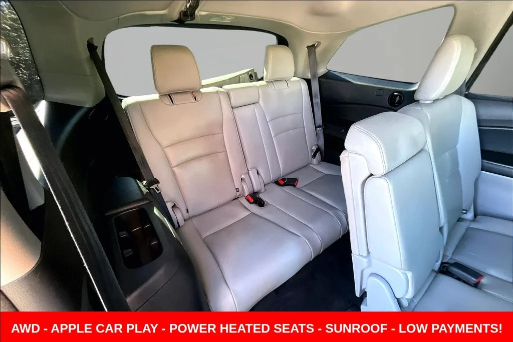 Used 2016  Honda EX-L image 32