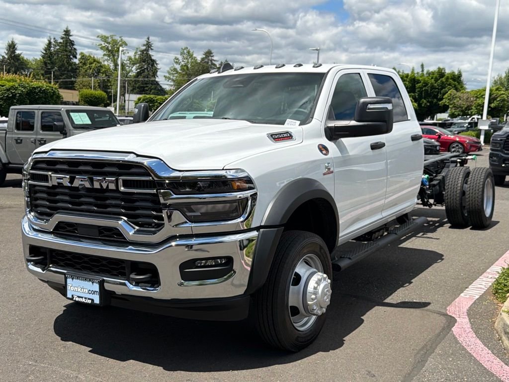 New 2026 Bright White Clear-Coat Exterior Paint RAM Tradesman image 4
