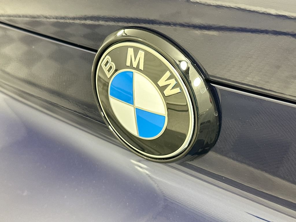 Used 2026 Tanzanite Blue II Metallic BMW xDrive40i image 22