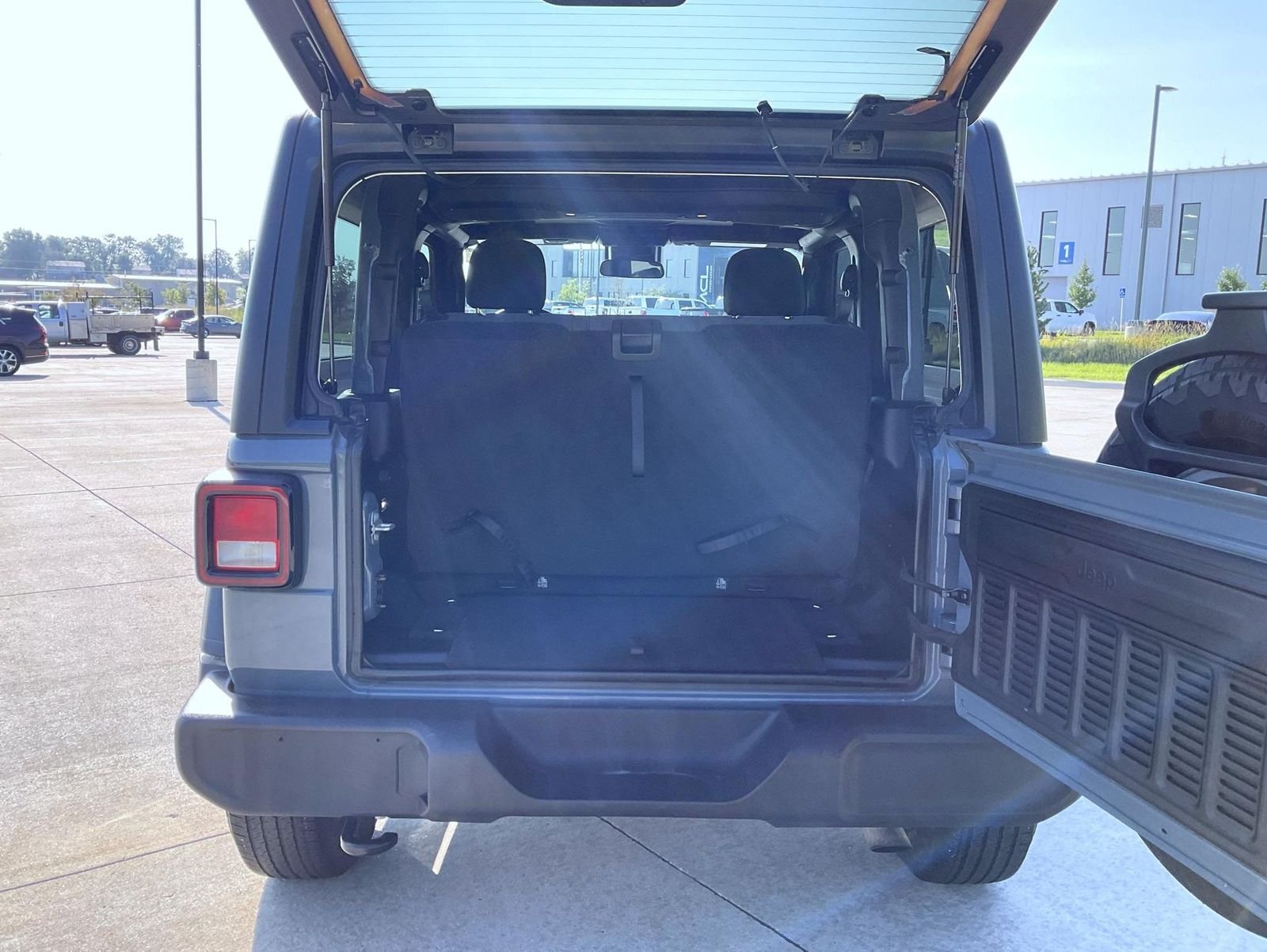 2024 Jeep Wrangler 2-Door Sport S - Photo 9