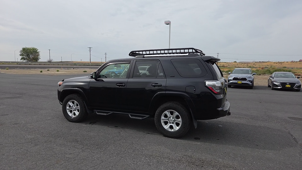 Used 2019 Black Toyota SR5 Premium image 13