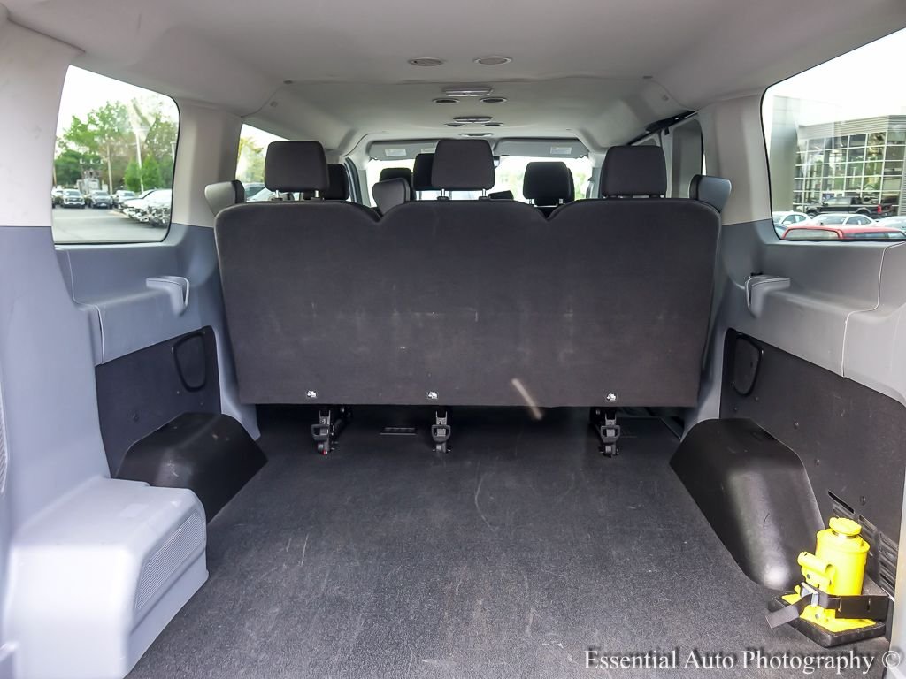 Used 2018 Oxford White Ford XL image 21