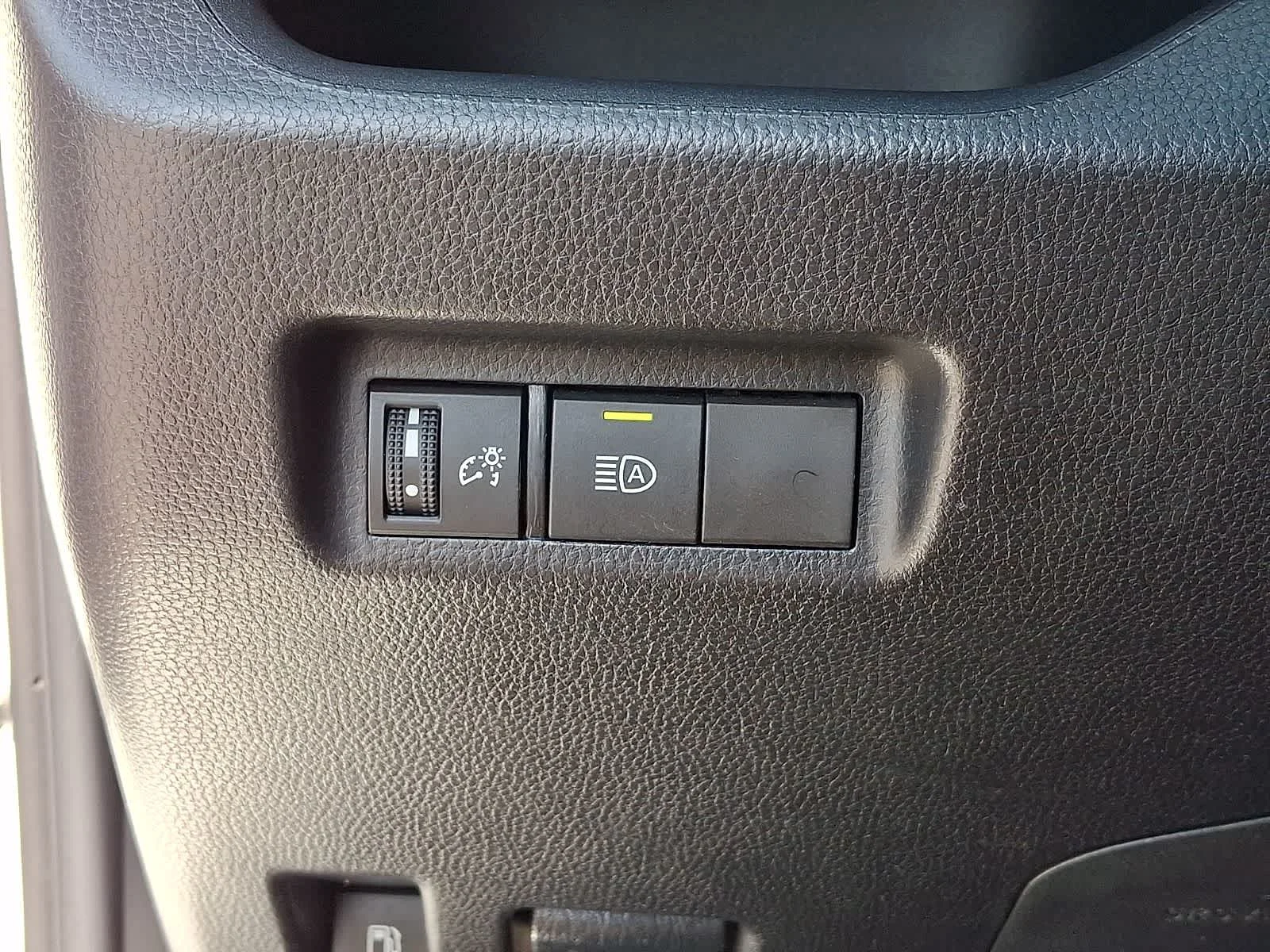 Certified Used 2025 Ice Cap Toyota Hybrid LE image 30