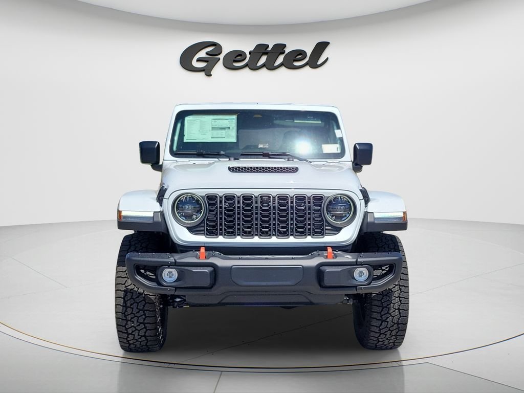 New 2026 Bright White Clear-Coat Exterior Paint Jeep Mojave X image 8