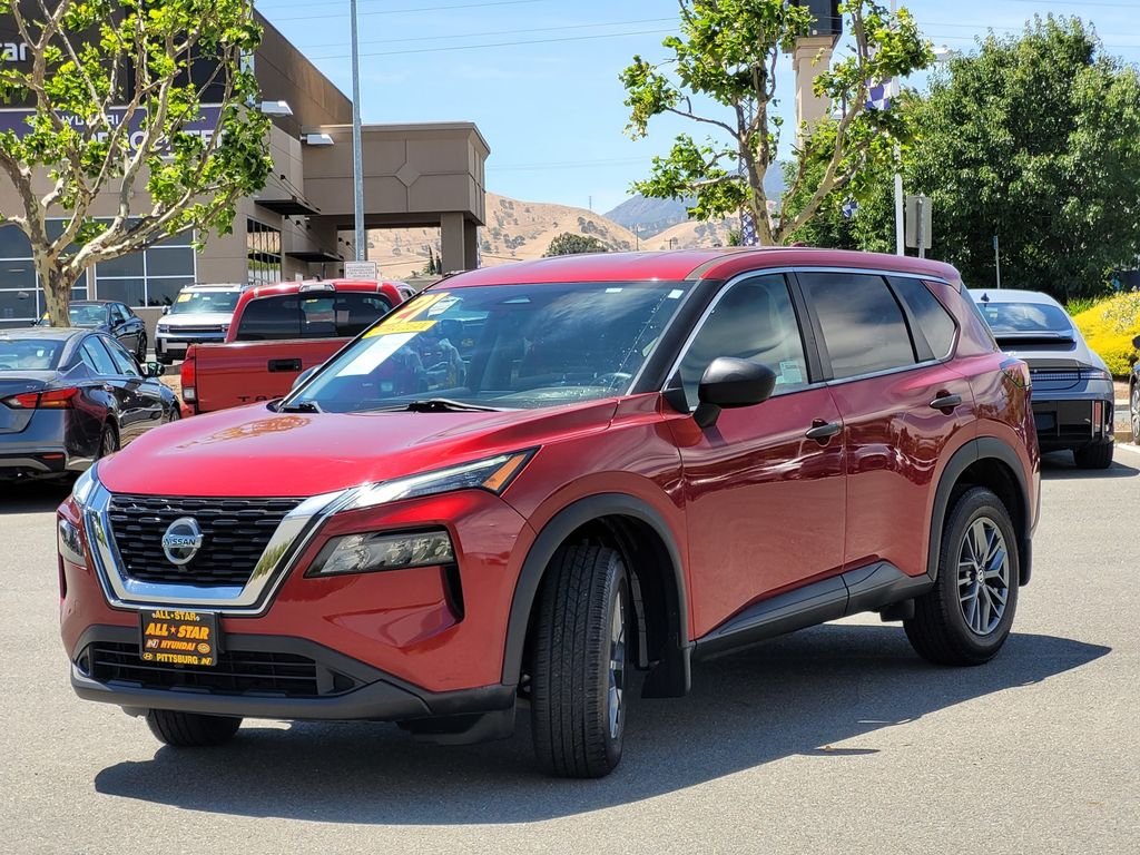 Used 2021 Red Nissan S image 8