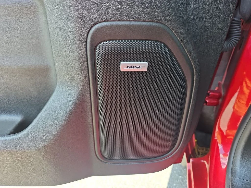 Used 2023 Red Chevrolet High Country image 17