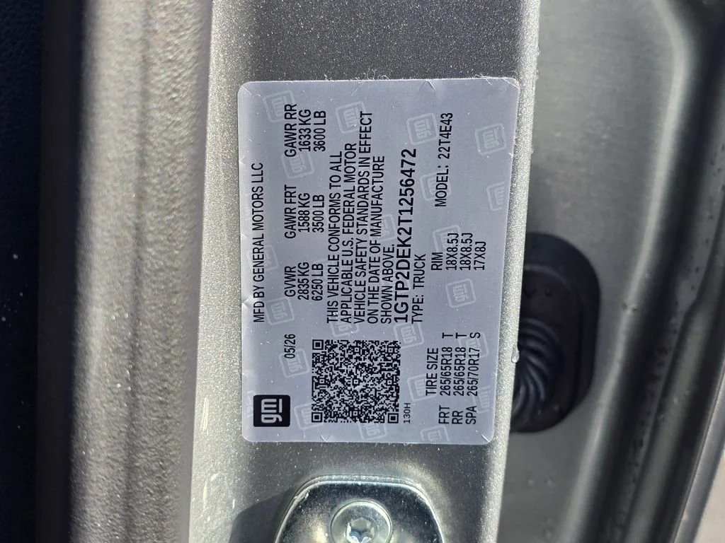 New 2026 Sterling Metallic GMC AT4 image 31