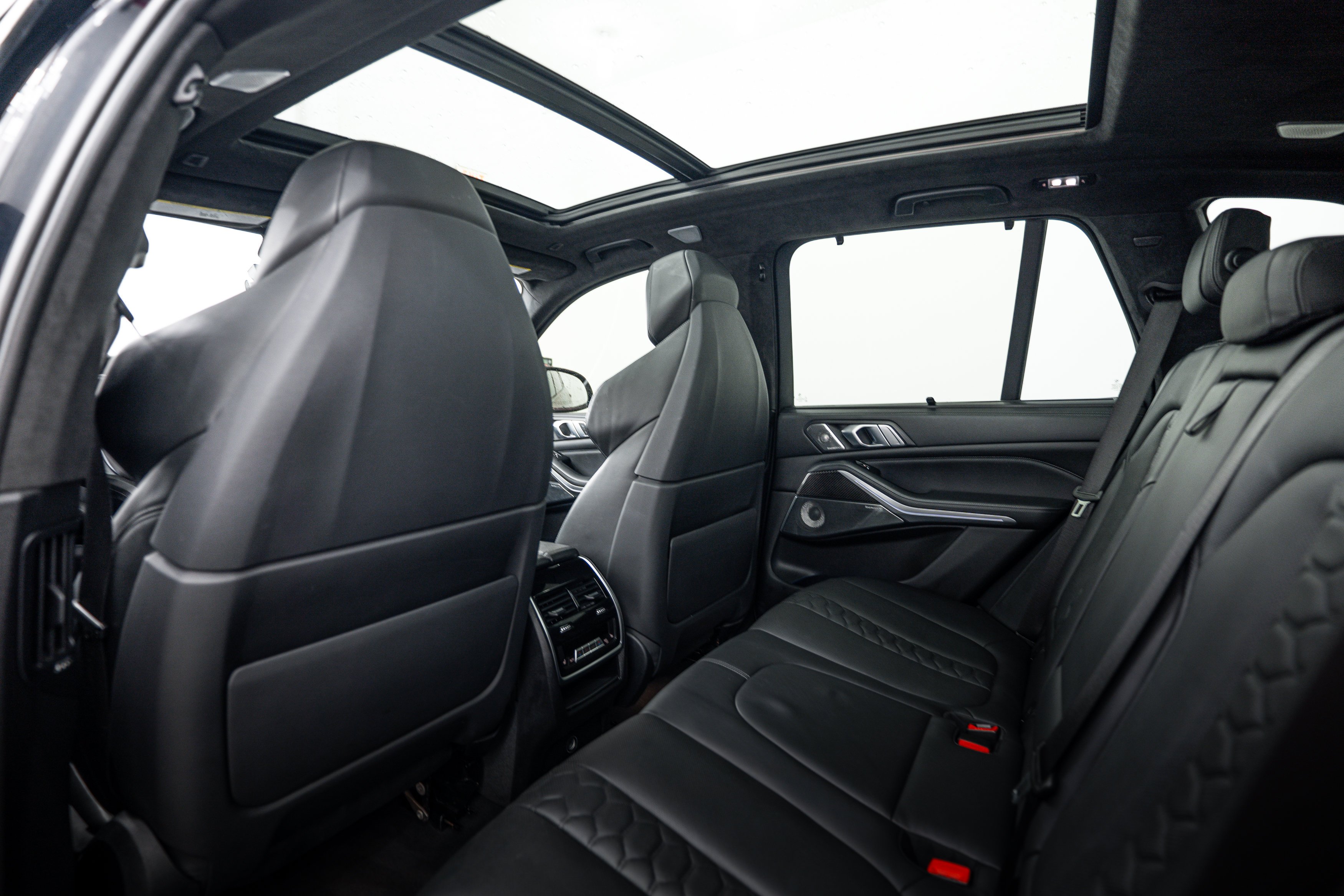 Used 2021 Carbon Black Metallic BMW  image 19
