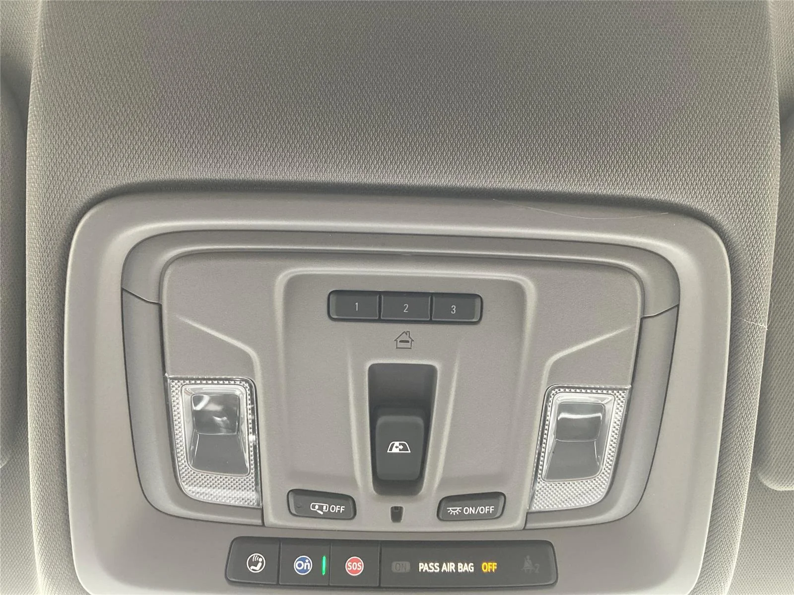 New 2026 Sterling Metallic GMC Elevation image 22