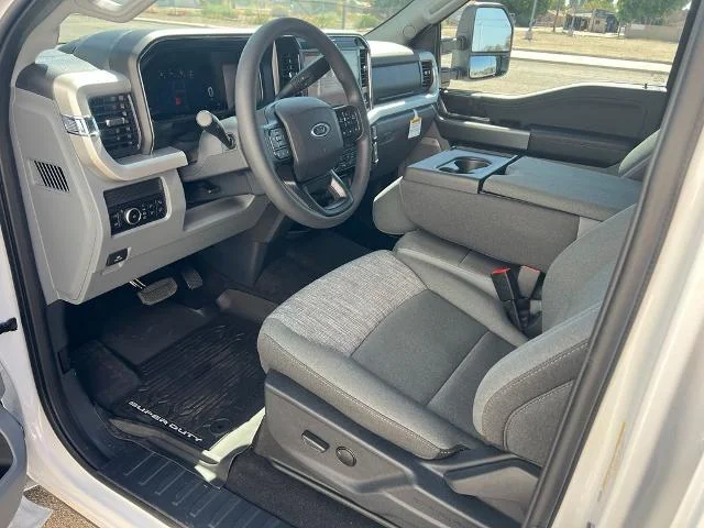 New 2026 Oxford White Ford F-250® XLT image 44