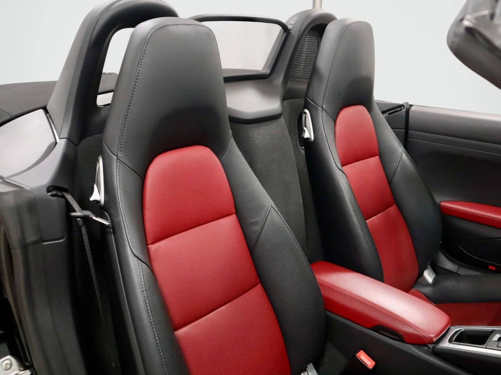 Used 2017 Jet Black Metallic Porsche  image 14