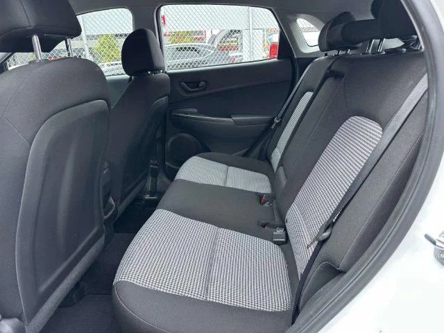 Used 2023 Lunar White Hyundai SE image 14