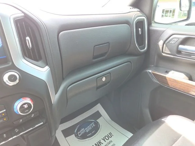 Used 2022 White GMC Elevation image 38