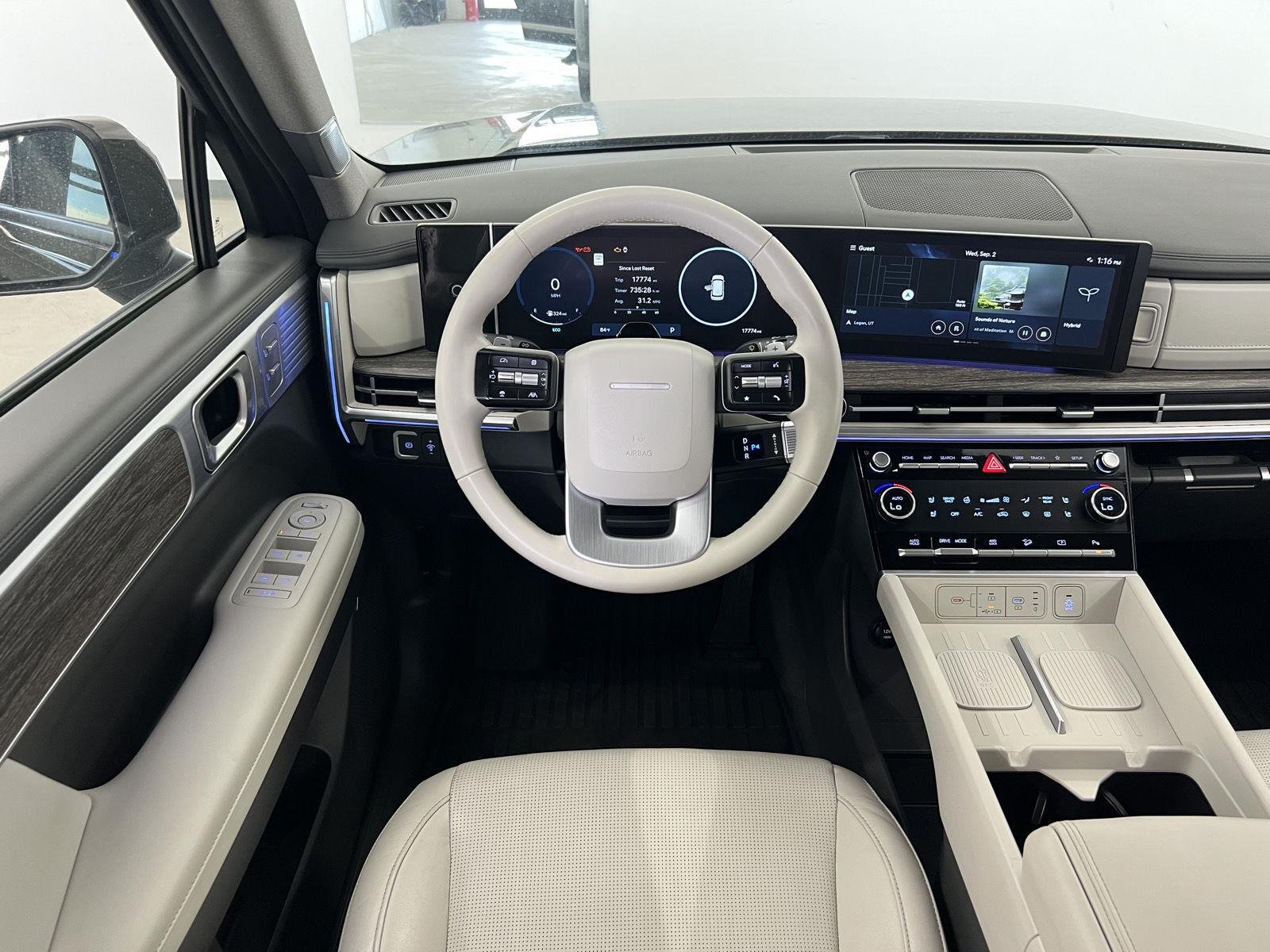 Used 2024 Rockwood Green Hyundai Limited image 28