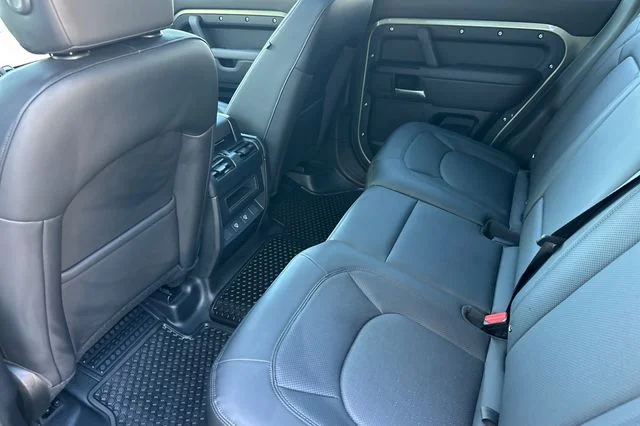 Certified Used 2025 Green Land Rover S image 11