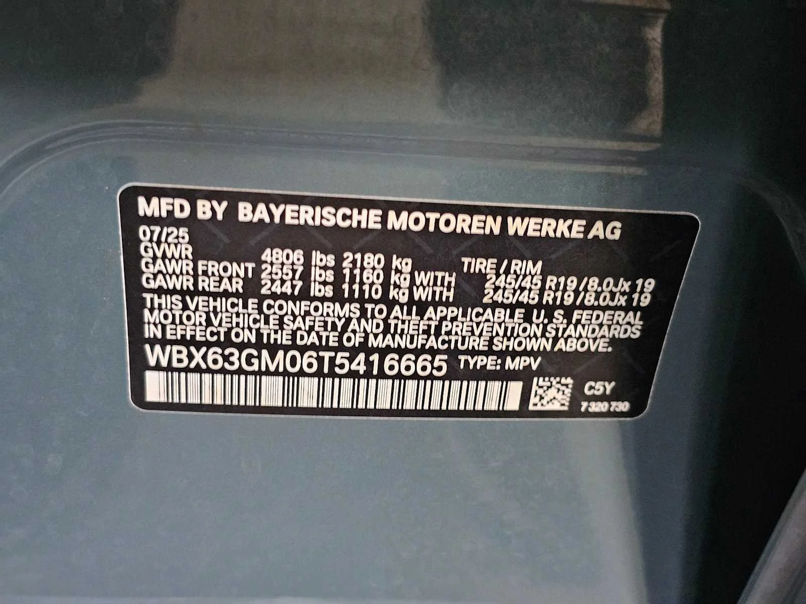 Certified Used 2026 Cape York Green Metallic BMW xDrive28i image 32