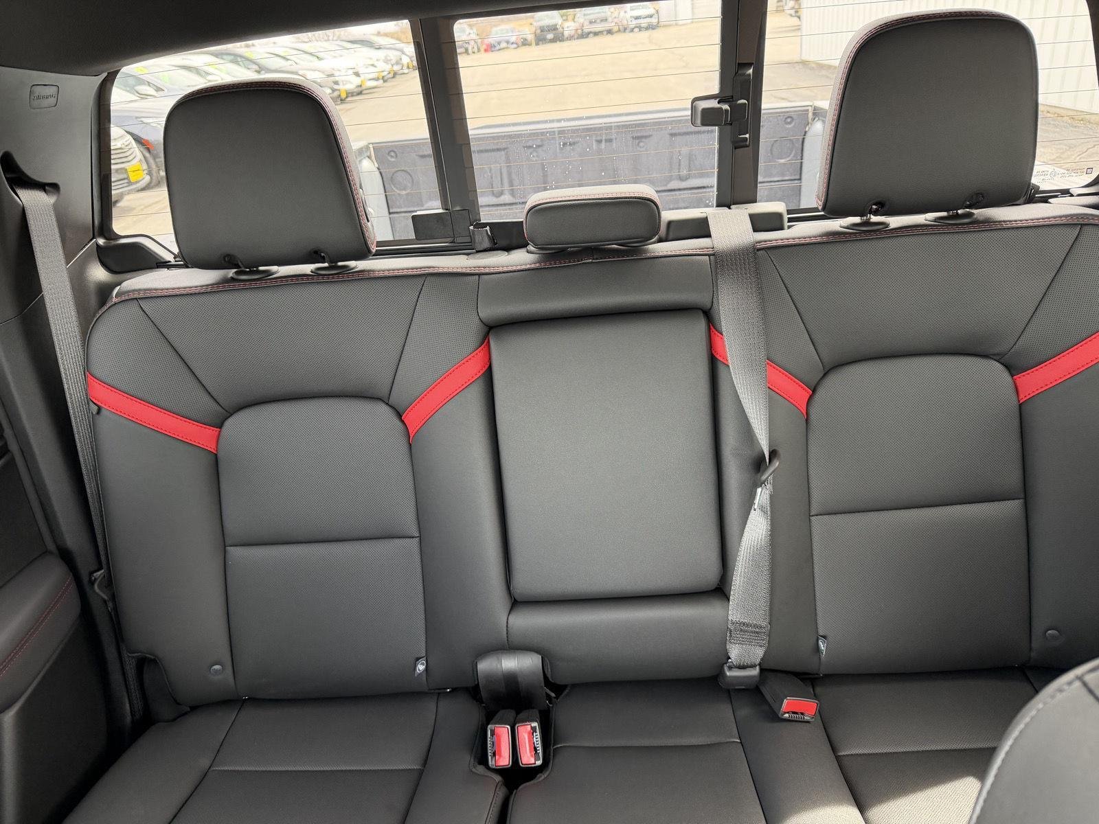 2026 Chevrolet Colorado Z71 - Photo 23