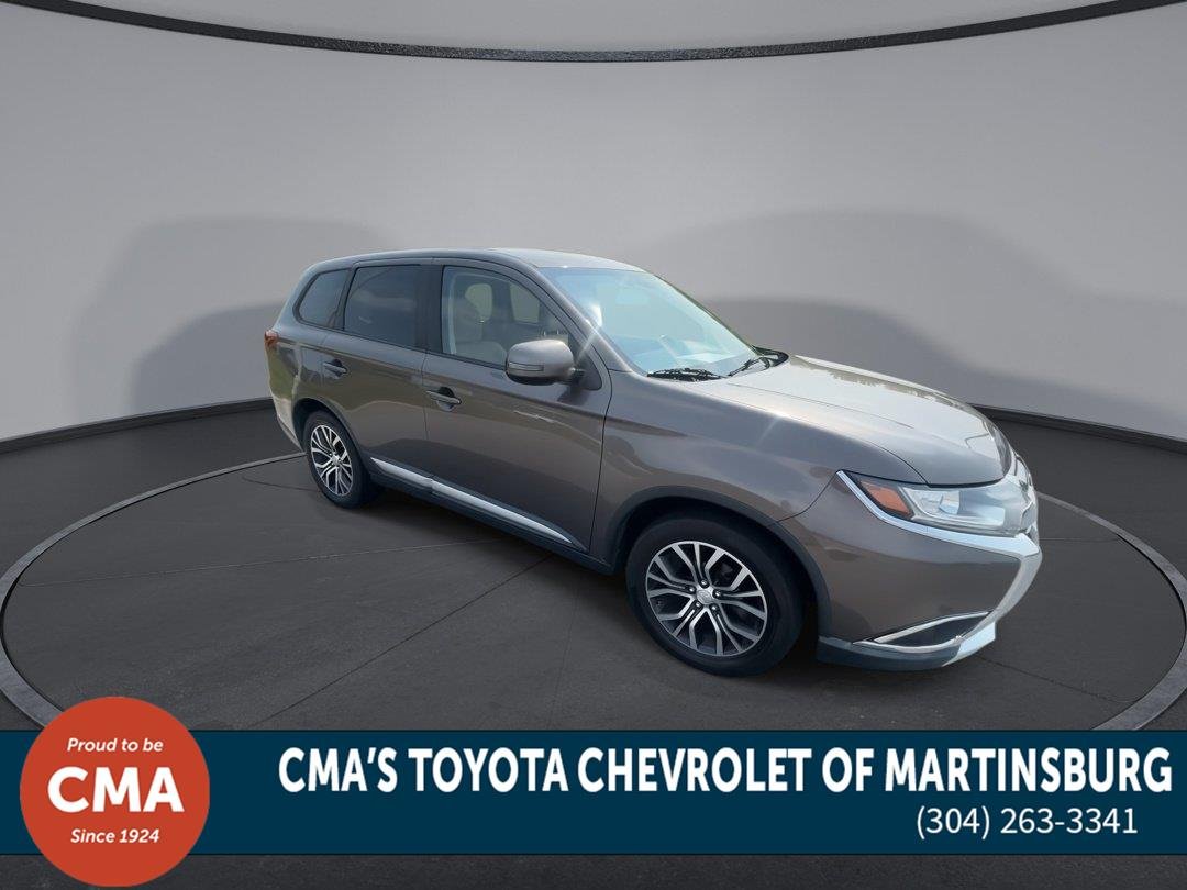 Used 2016 Quartz Brown Metallic Mitsubishi SE image 2