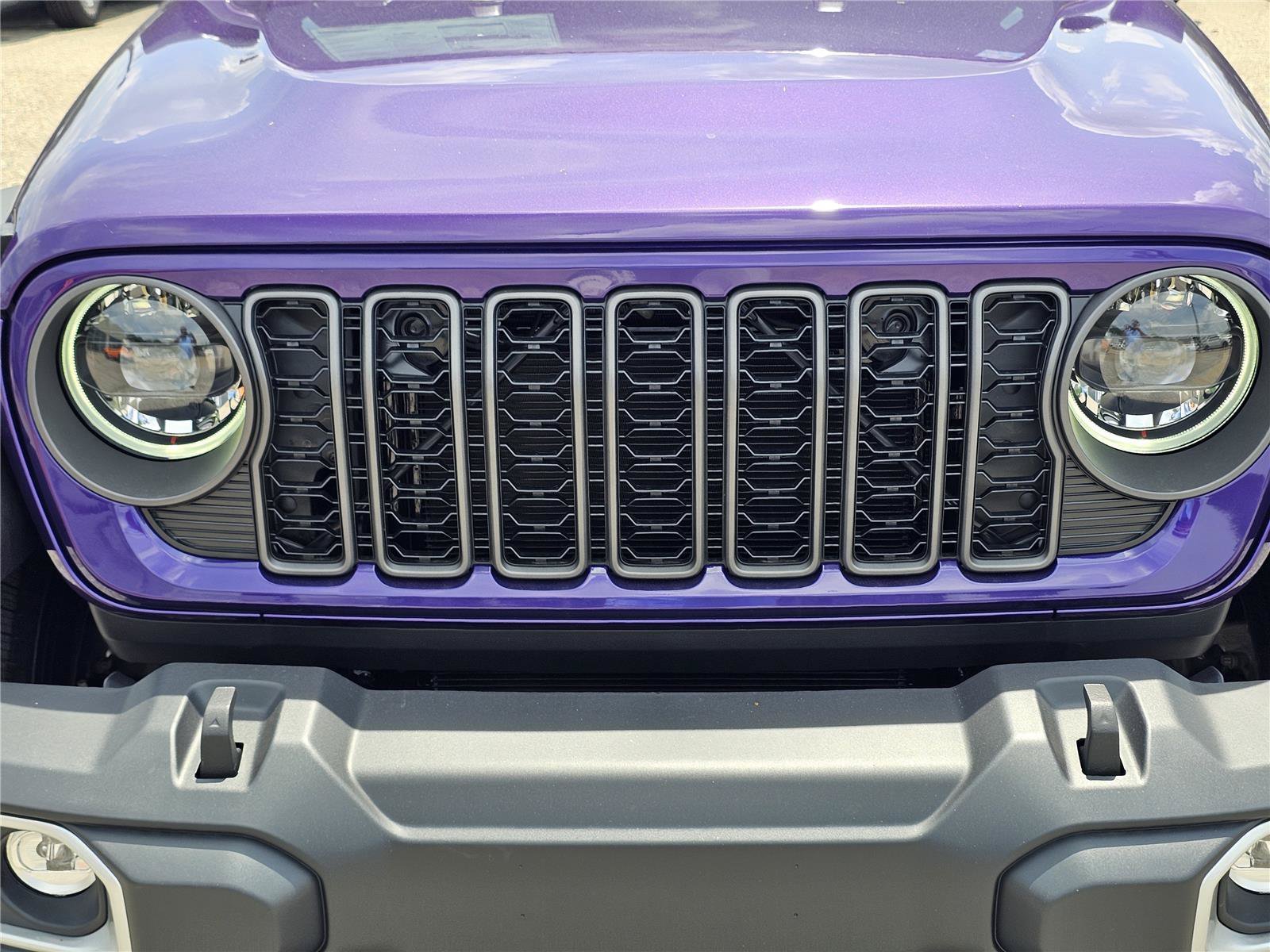 New 2026 Reign Jeep Sport S image 3