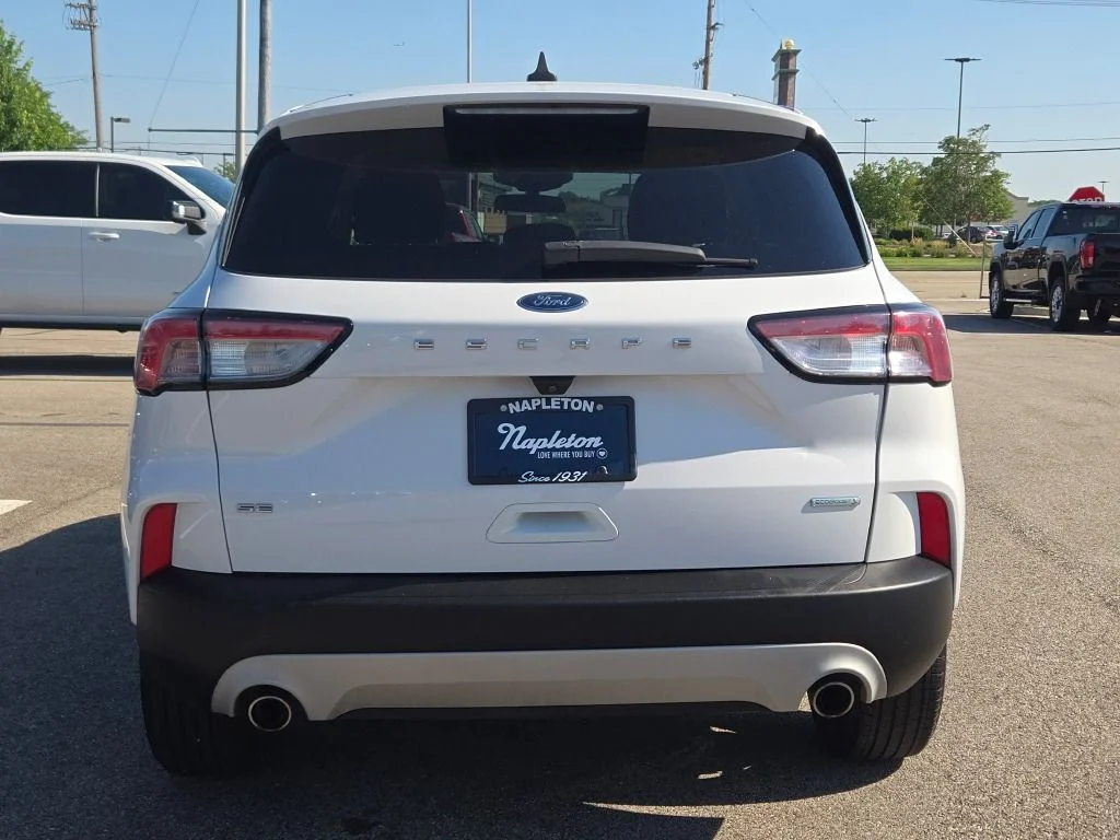 Used 2020 White Ford SE image 14
