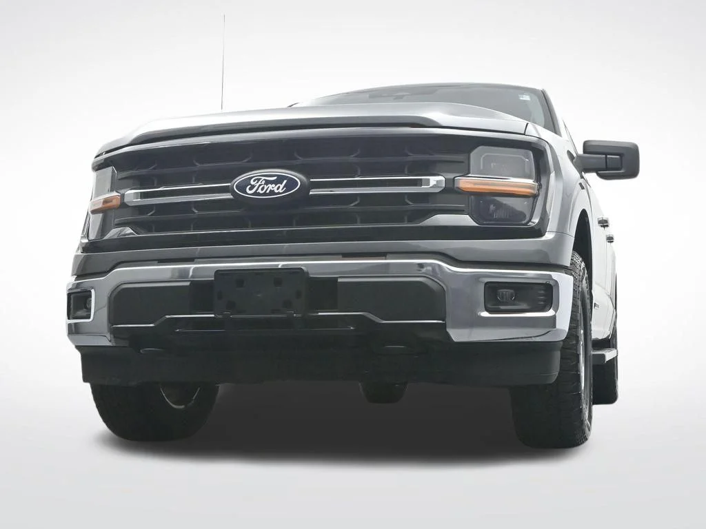 Used 2025 Gray Ford XLT image 32