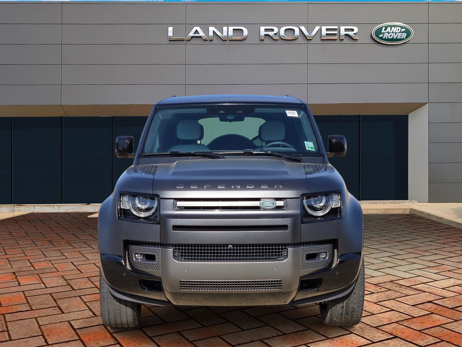 Used 2025 Carpathian Grey Premium Metallic Land Rover V8 image 2