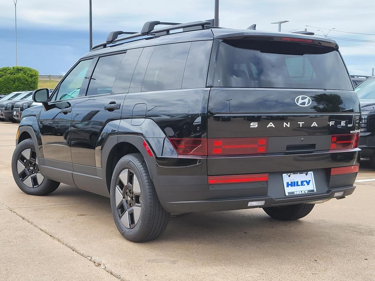 New 2026 Phantom Black Hyundai SEL image 3