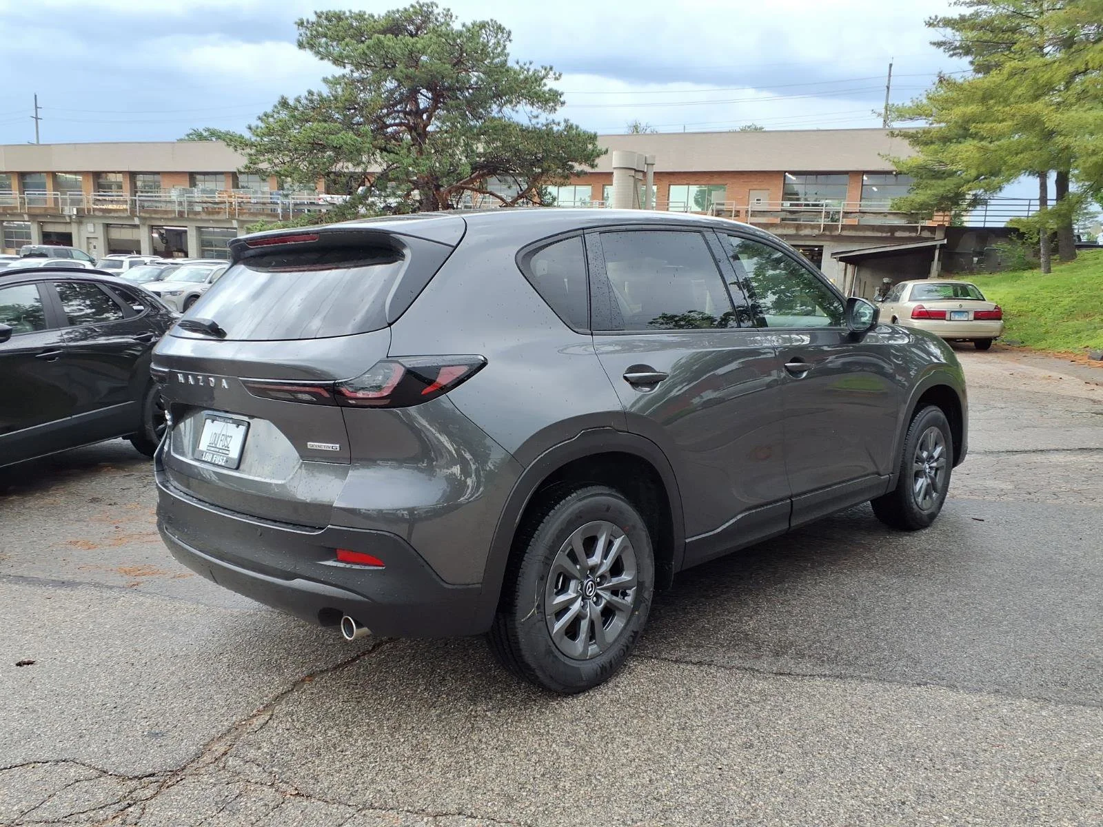 New 2026 Machine Gray Metallic Mazda 2.5 S Select AWD image 18