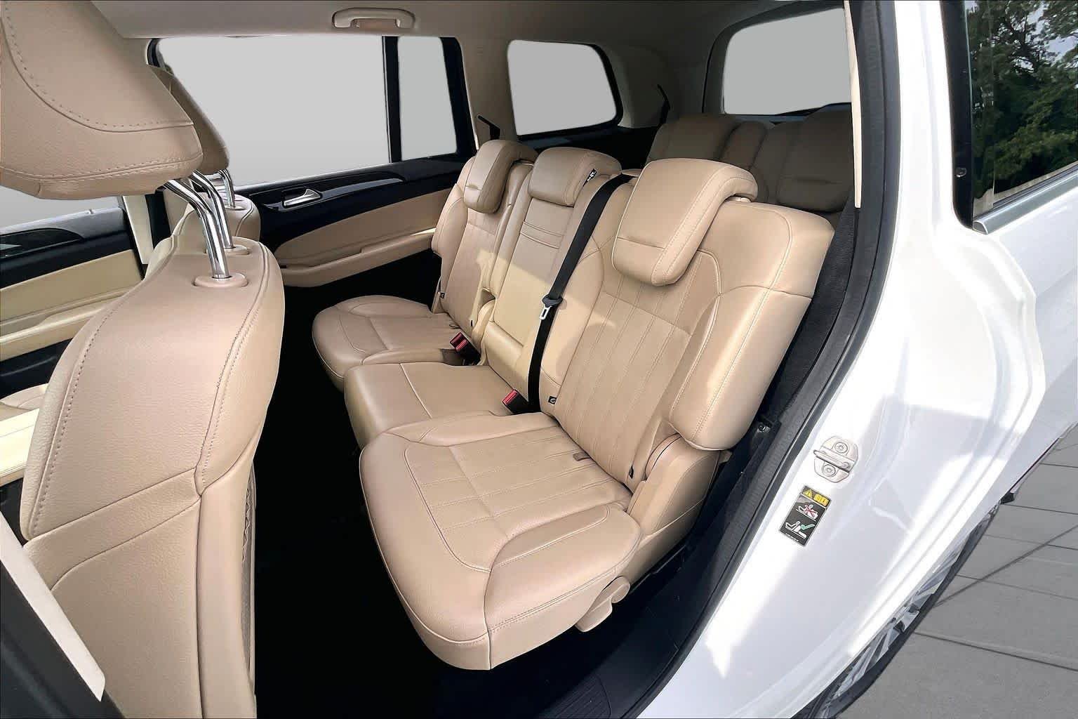Used 2019 Polar White Mercedes-Benz GLS 450 image 21