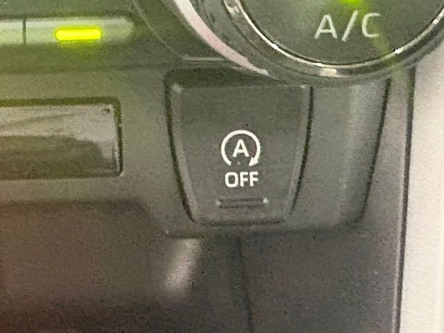 Used 2025 Silver Toyota XLE image 28