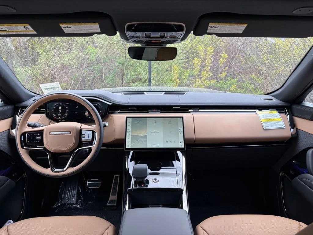 New 2026 Green Land Rover Dynamic SE image 18