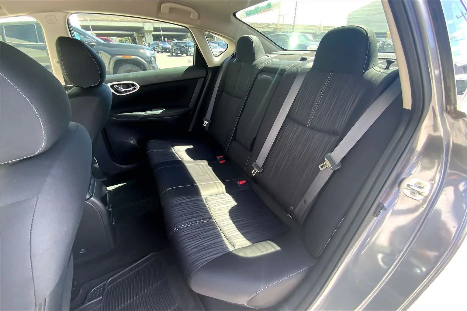 Used 2018 Gray/gray Nissan SV image 29