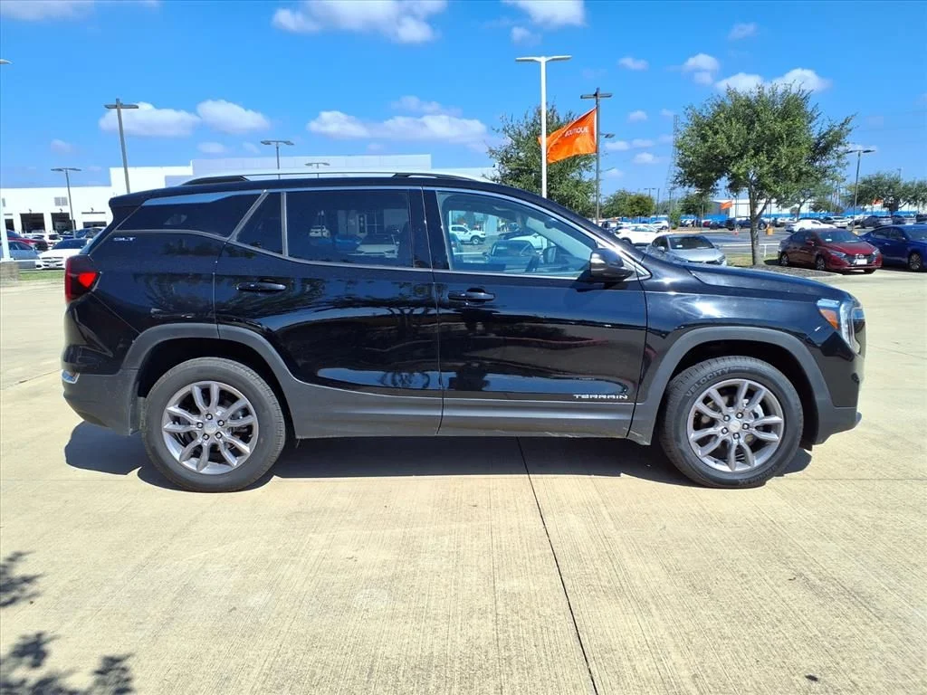 2023 GMC Terrain SLT - Photo 20