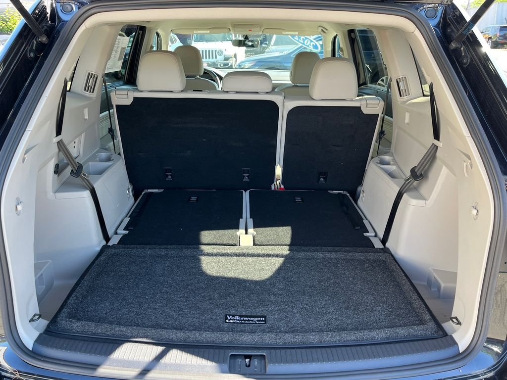 2022 Volkswagen Atlas SE w/Tech - Photo 25