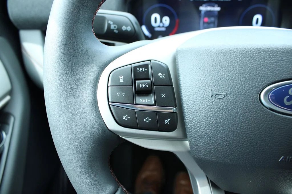 New 2026 Vapor Blue Metallic Ford Active image 38