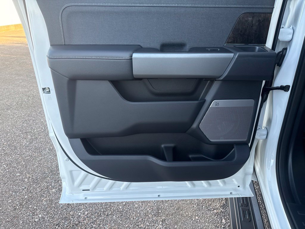 New 2027 White Ford Lariat image 33