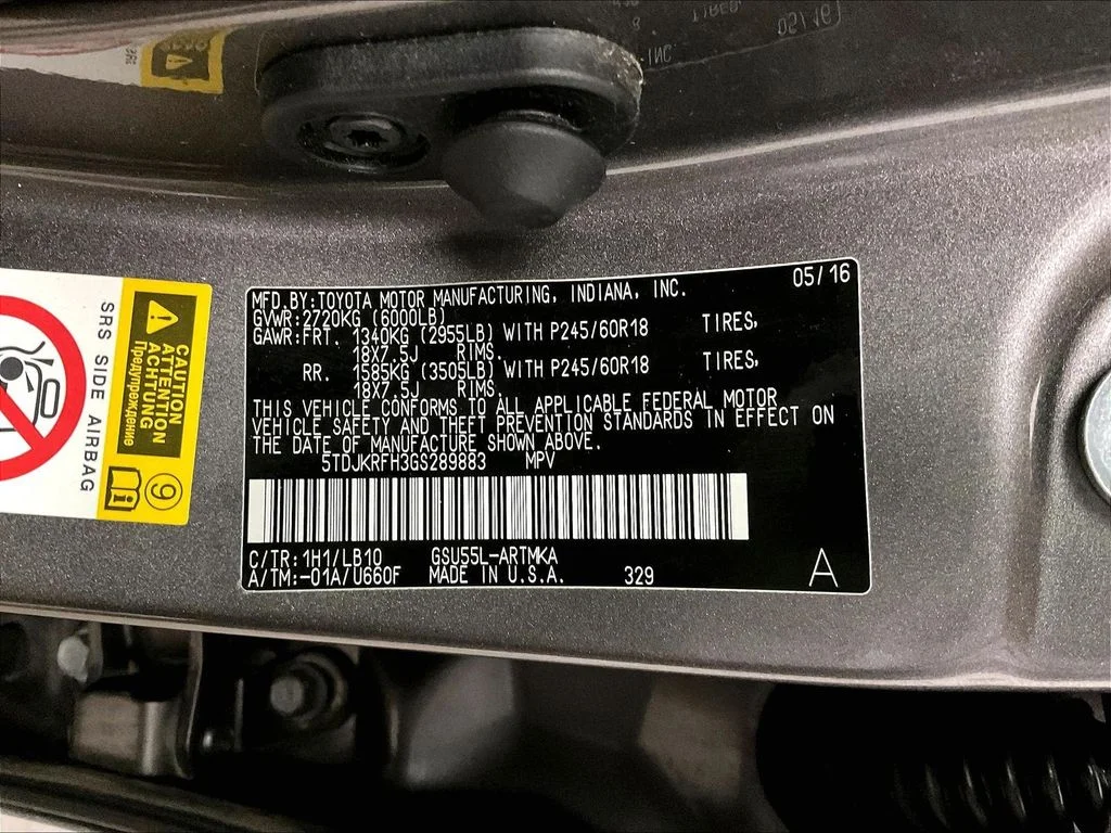Used 2016 Gray Toyota XLE V6 image 40