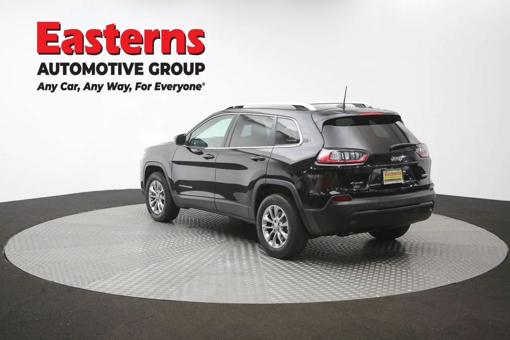 Used 2021 Black Jeep Latitude Plus image 64