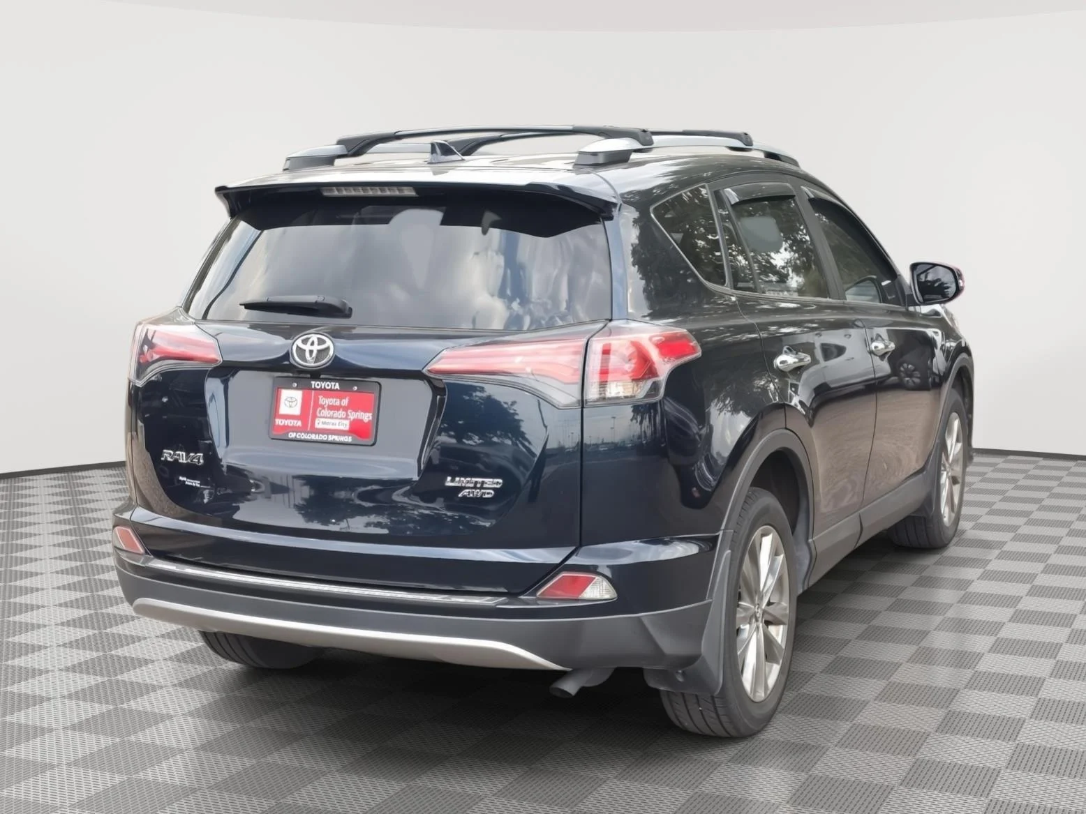 Certified Used 2018 Galactic Aqua Mica Toyota Limited image 14