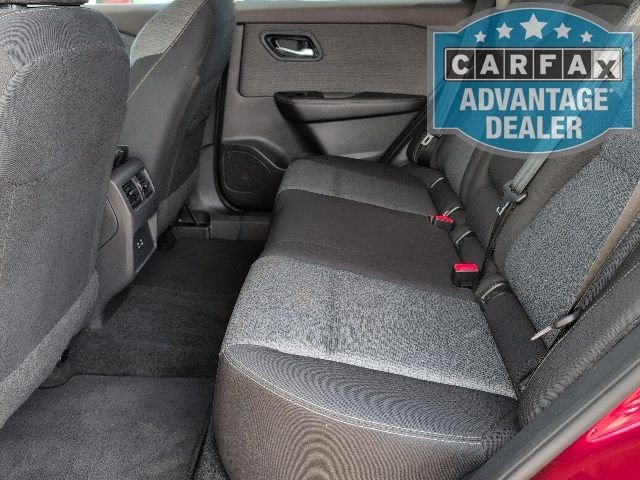 Used 2023  Nissan SV image 7