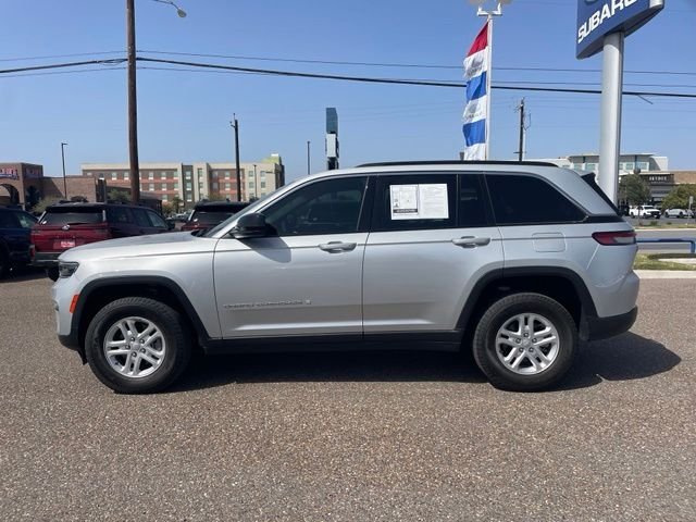 Used 2025 Silver Jeep Laredo image 5