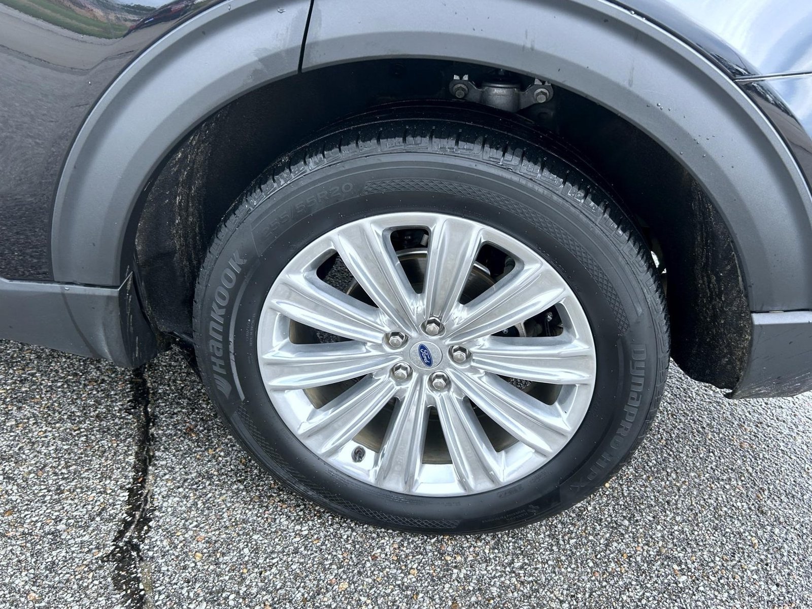 Used 2022 Black Ford Limited image 24