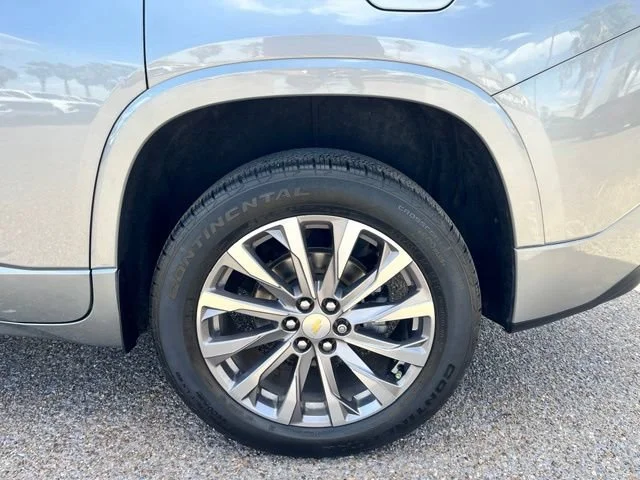 Used 2023 STERLING GRAY METALLIC Chevrolet Premier image 10
