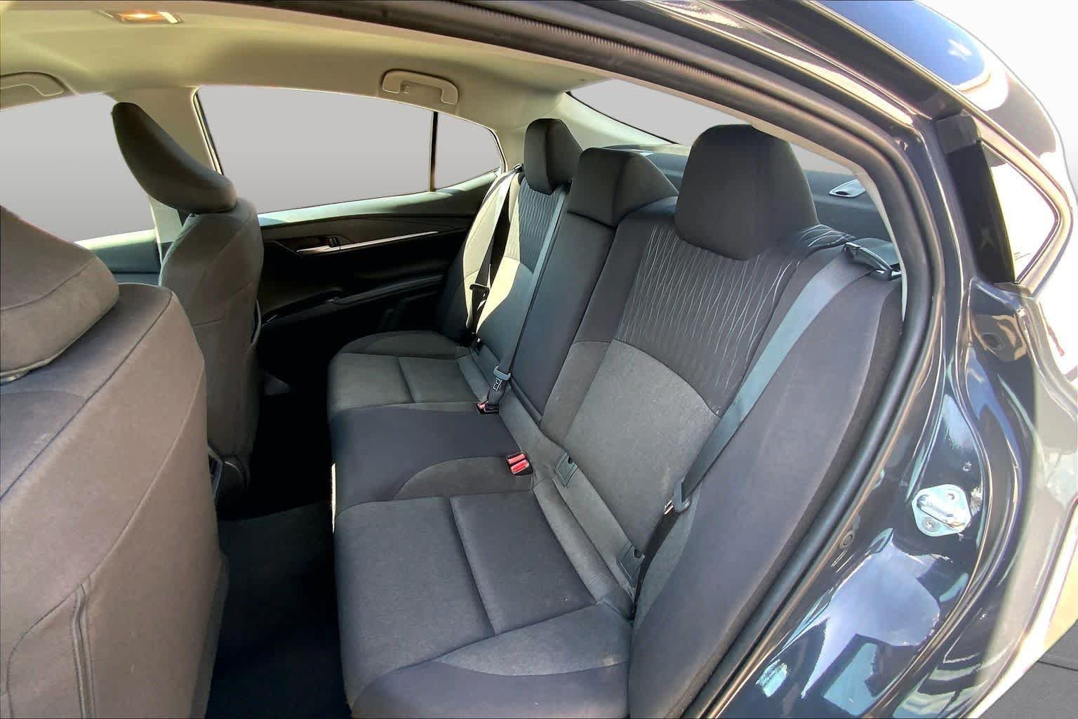 Used 2025 Underground Toyota LE image 21