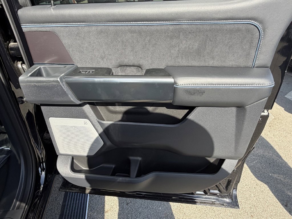 New 2026 Agate Black Metallic Ford F-250® Platinum® image 18