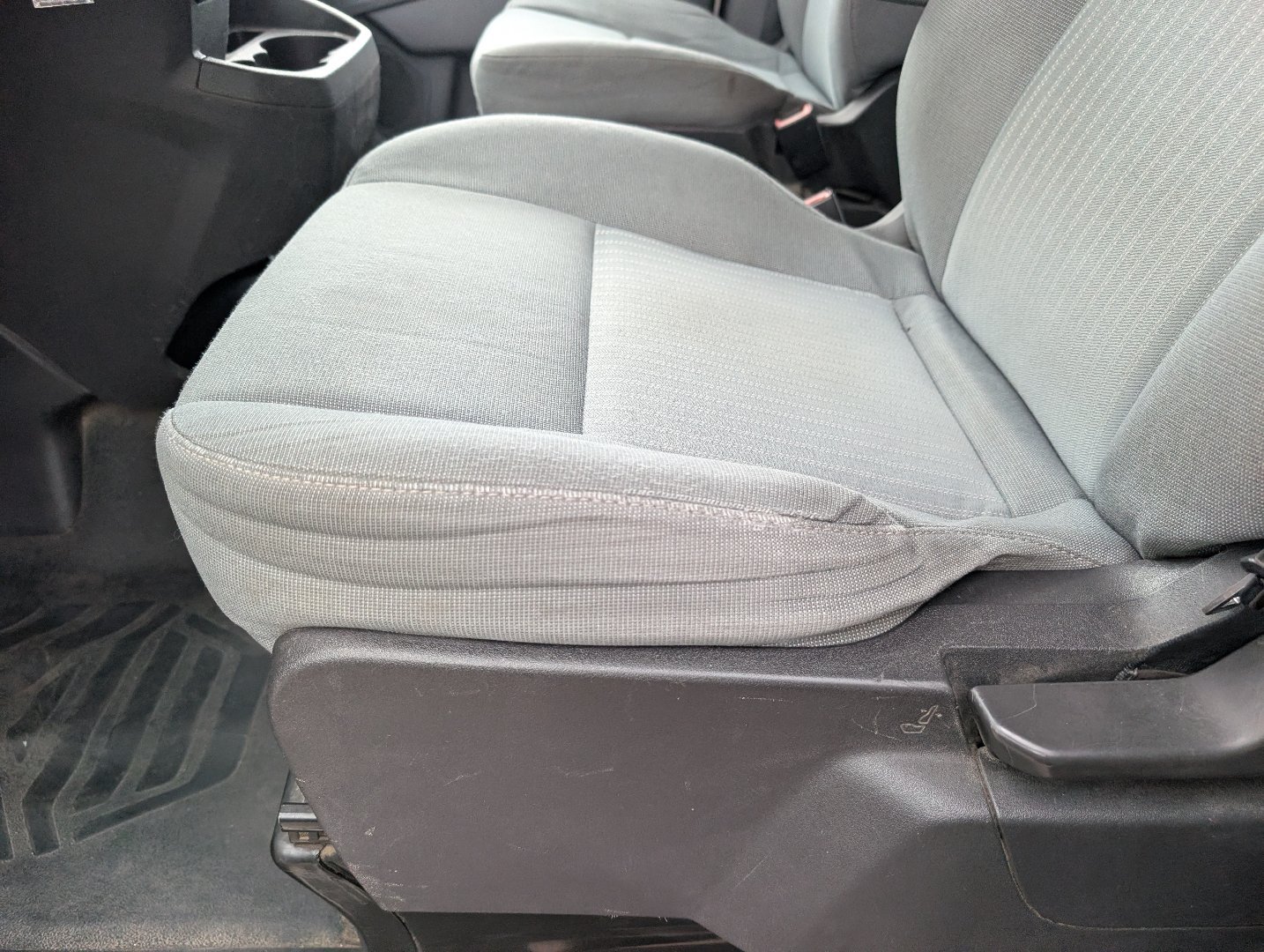 Used 2016 Oxford White Ford  image 22