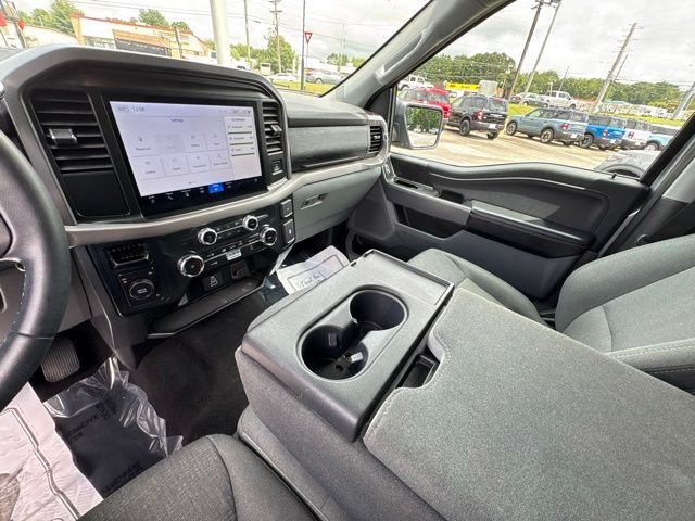 Used 2025 Silver Ford XLT image 19