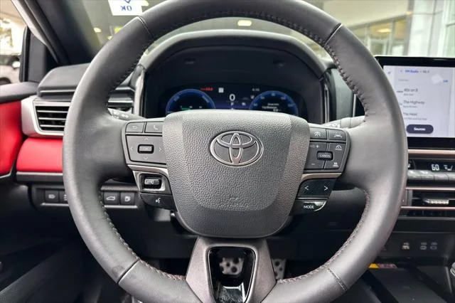 Certified Used 2025 MID BLK/WIND CHILL Toyota  image 22