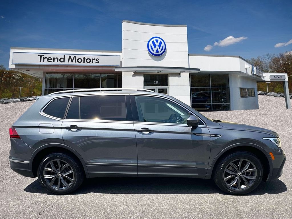 Certified Used 2024 Gray Volkswagen 2.0T SE image 7