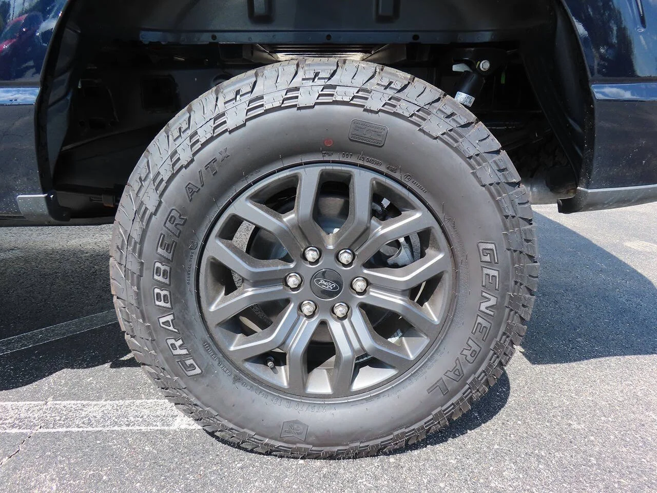 New 2026 Antimatter Blue Metallic Ford Tremor® image 13